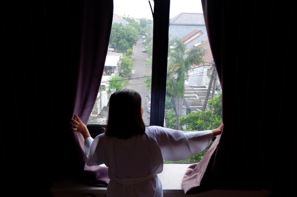 뉴스 호텔 수라바야 Waru 외부 사진