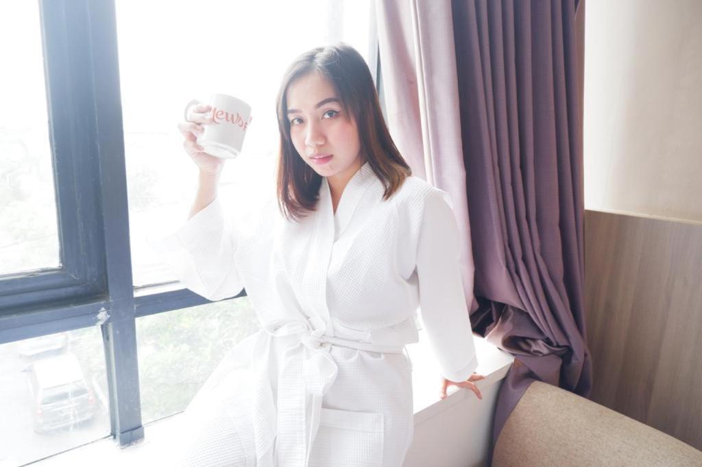 뉴스 호텔 수라바야 Waru 외부 사진